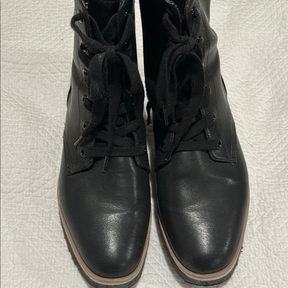 Dr scholls Black Lace-Up Ankle Boots, zip on side - Picture 6 of 7